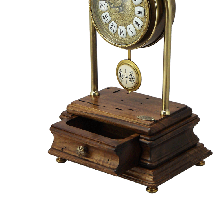 Настольные часы из дерева в стиле барокко с ящиком Capanni FC-3718, фотография сбоку