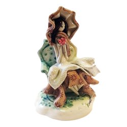 Статуэтка из фарфора Леди в кресле