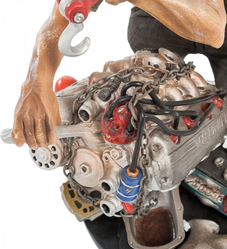 Статуэтка Автомеханик Parastone PRO-06, увеличенный вид снизу