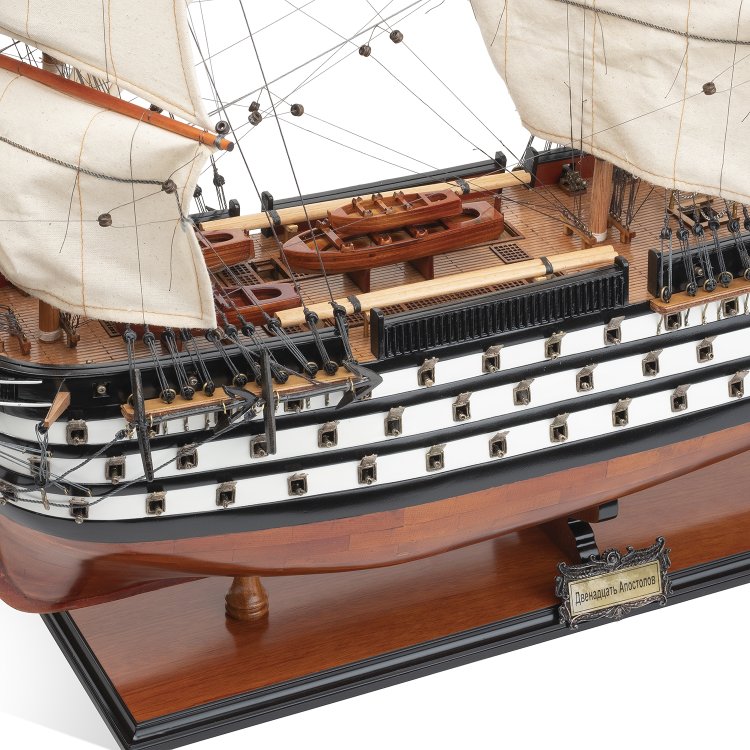 Модель корабля 12 Апостолов 110 см с белым декором, фотография 8