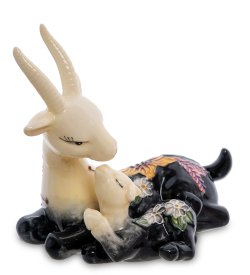 Статуэтка из фарфора Самая лучшая мама Коза с темными копытцами