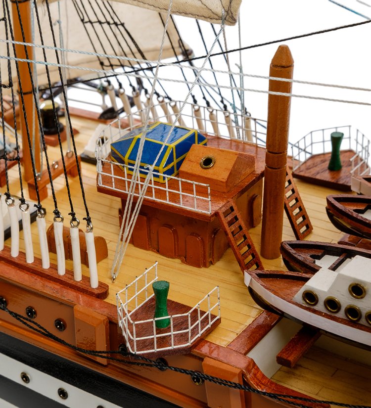 Модель итальянского корабля Amerigo Vespucci 1931 г., фотография палубы
