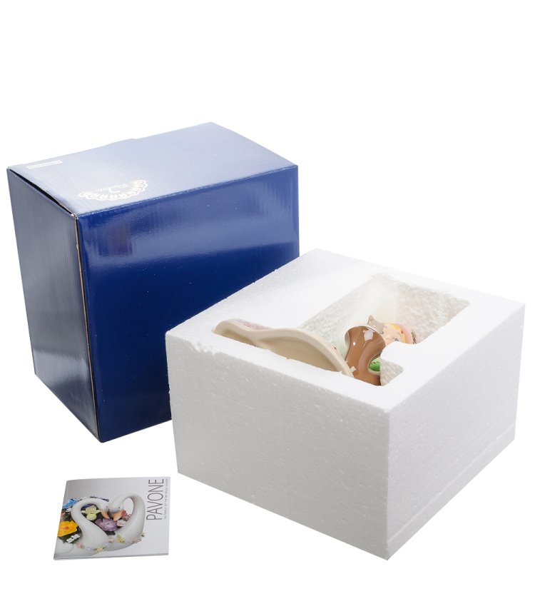 Статуэтка из фарфора Клоунесса с саксофоном Pavone CMS-23/63, фотография в упаковке