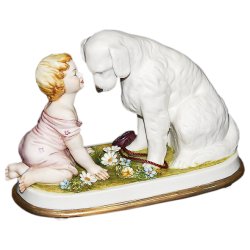 Статуэтка из фарфора Девочка с собакой