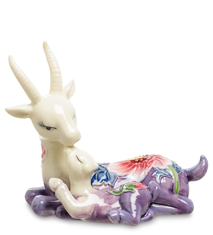 Статуэтка из фарфора Мама Коза с фиолетовыми копытцами Pavone JP-71/12, портретный вид