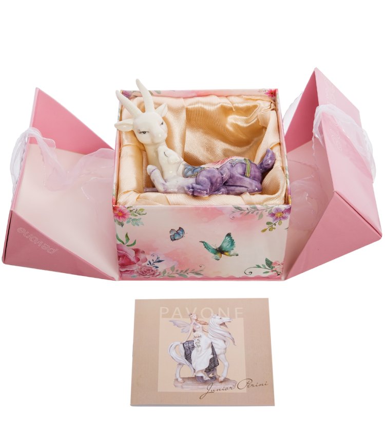 Статуэтка из фарфора Мама Коза с фиолетовыми копытцами Pavone JP-71/12, упаковочный вид