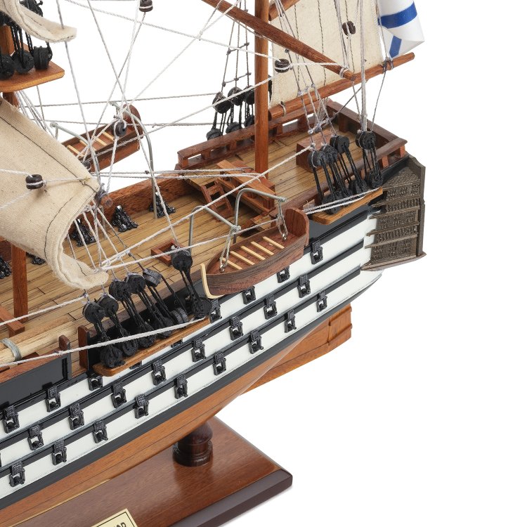 Модель корабля Двенадцать Апостолов 50 см с белым декором, фотография 3