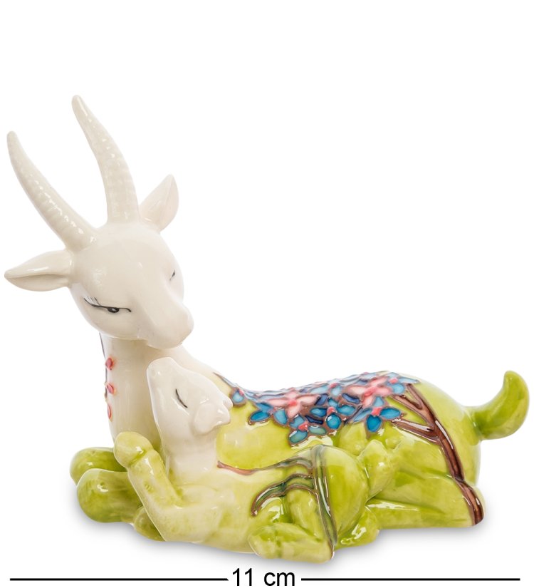 Статуэтка из фарфора Мама Коза с зелеными копытцами Pavone JP-71/14, портретный вид