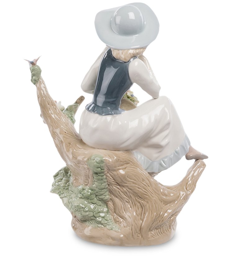 Статуэтка из фарфора Девушка на дереве с корзинкой цветов Pavone CMS-20/17, фотография со спины