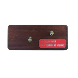 Настенная подставка под револьверы