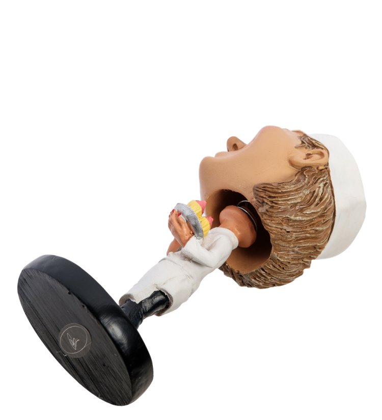 Фигурка-болванчик Девушка-Повар The Comical World of Stratford RV-703, вид снизу