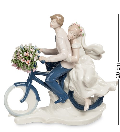 Статуэтка из фарфора Молодожены на велосипеде Pavone JP-15/32