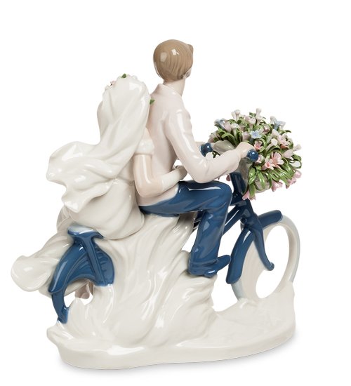 Статуэтка из фарфора Молодожены на велосипеде Pavone JP-15/32, оборотная сторона