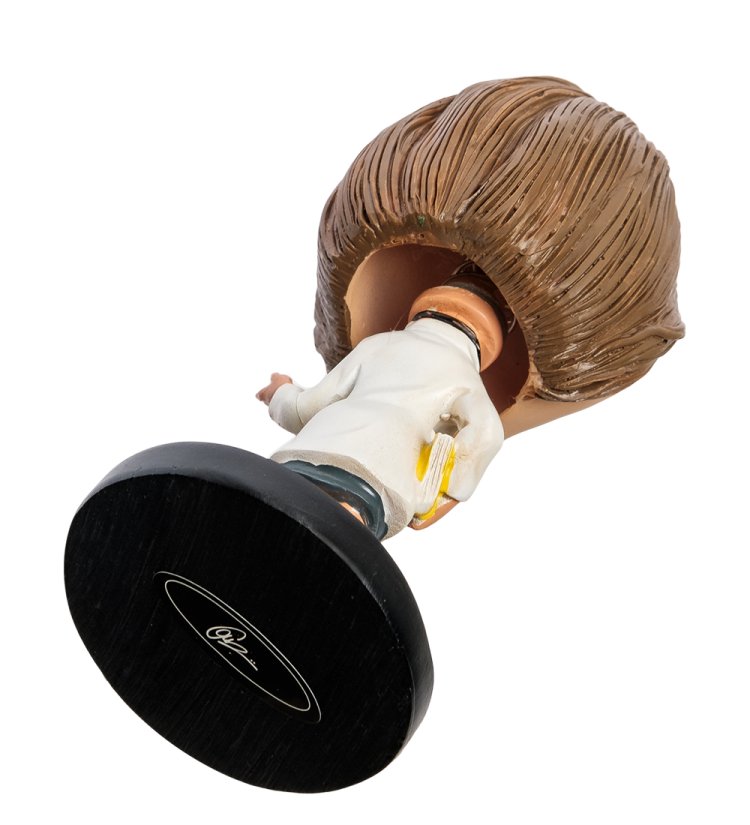 Фигурка-болванчик Врач The Comical World of Stratford RV-704, вид снизу