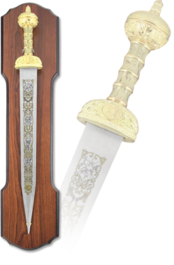 Меч Римский на деревянном панно