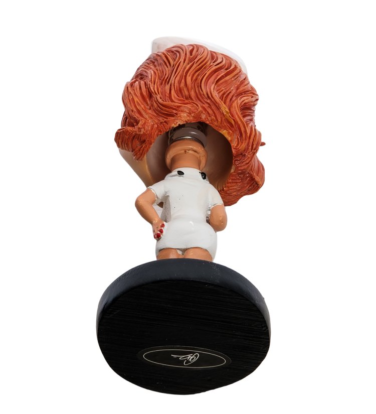 Фигурка-болванчик Девушка-Врач The Comical World of Stratford RV-705, вид снизу