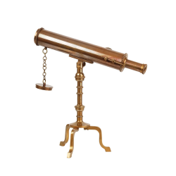 Настольный телескоп на треноге