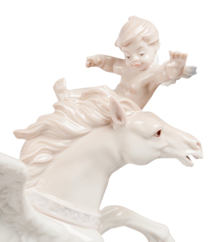 Статуэтка из фарфора Небесная колесница Pavone JP-21/ 8, фотография пегаса