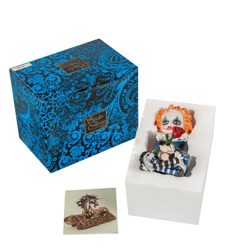 Статуэтка в стиле Фэнтези Шут с розой Veronese WS-394, упаковочный вид