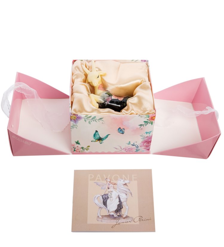 Статуэтка из фарфора Грациозная Коза, упаковочный вид