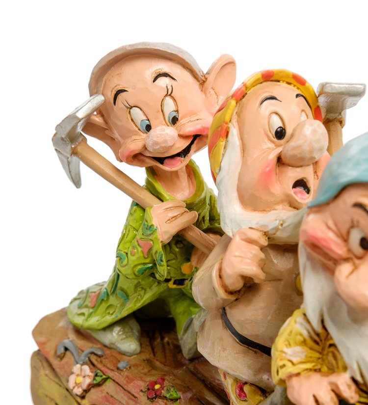 Статуэтка Семь гномов - Возвращение домой Disney Traditions, увеличенный вид деталей