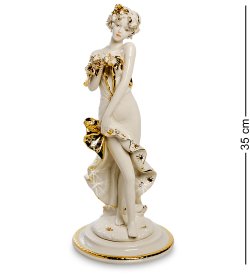 Статуэтка из керамики Леди с цветком