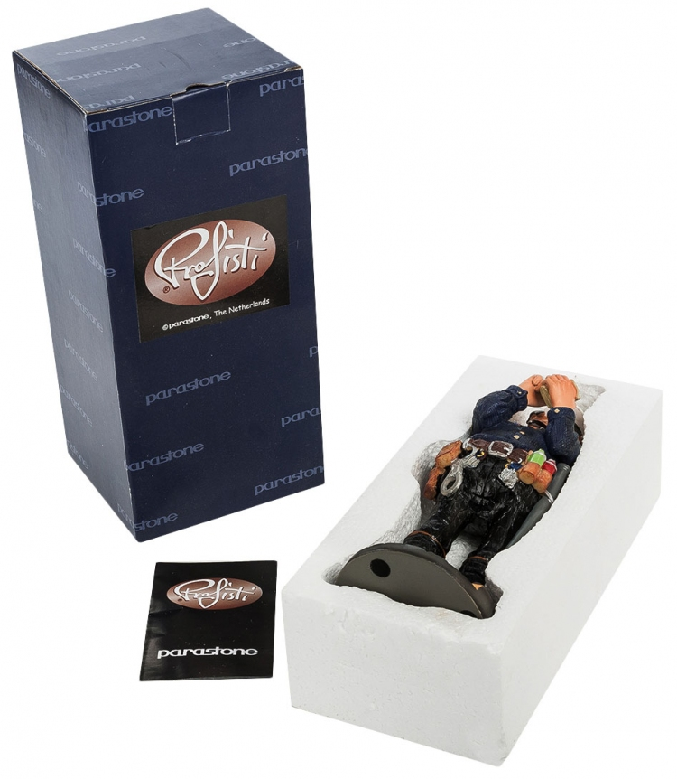 Статуэтка маленькая - Серьезный Полицейский Parastone PRO-33, упаковочный вид