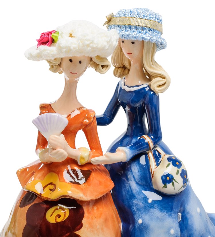 Фигурка из керамики Подруги на прогулке Pavone CMS-22/ 7, фотография крупным планом