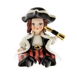 Фарфоровая статуэтка Мальчик Пират с трубой