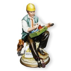 Статуэтка из фарфора Электрик