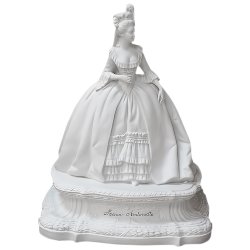 Статуэтка из фарфора Мария Антуанетта