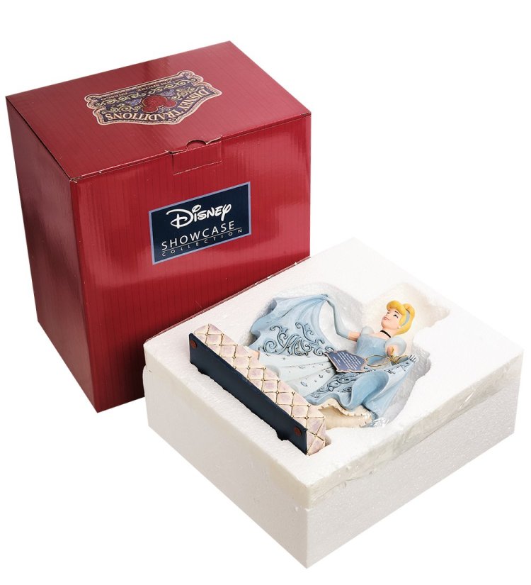 Статуэтка Золушка и хрустальная туфелька Disney Traditions, упаковочный вид