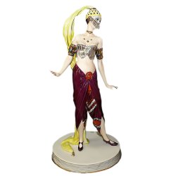 Статуэтка из фарфора Дама в маске