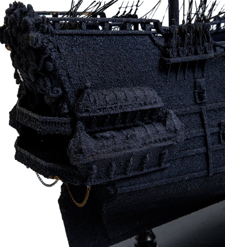 Модель парусного корабля Летучий голландец, фото сзади 2