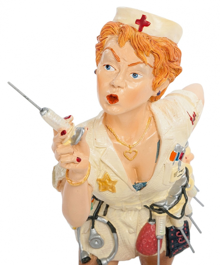 Статуэтка маленькая - Привлекательная Медсестра Parastone PRO-37, портретный вид