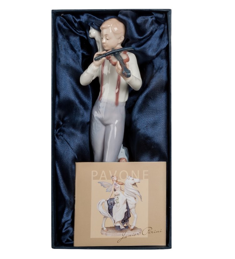 Статуэтка из фарфора Скрипач с котиком Pavone JP-29/61, фотография в упаковке