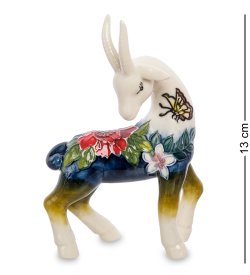 Статуэтка из фарфора Грациозная Коза с бабочкой и цветами