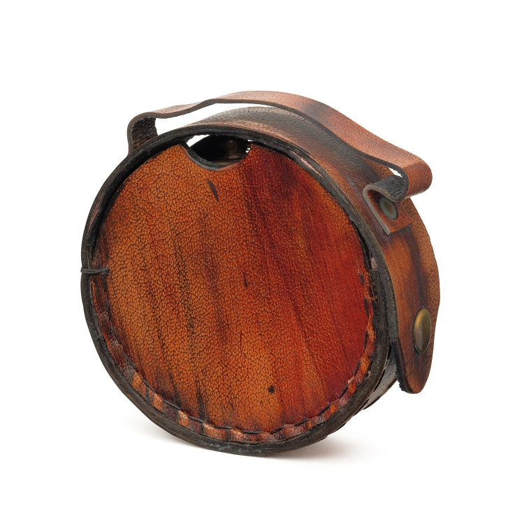 Компас в кожаном футляре Victor Dog Flat, футляр