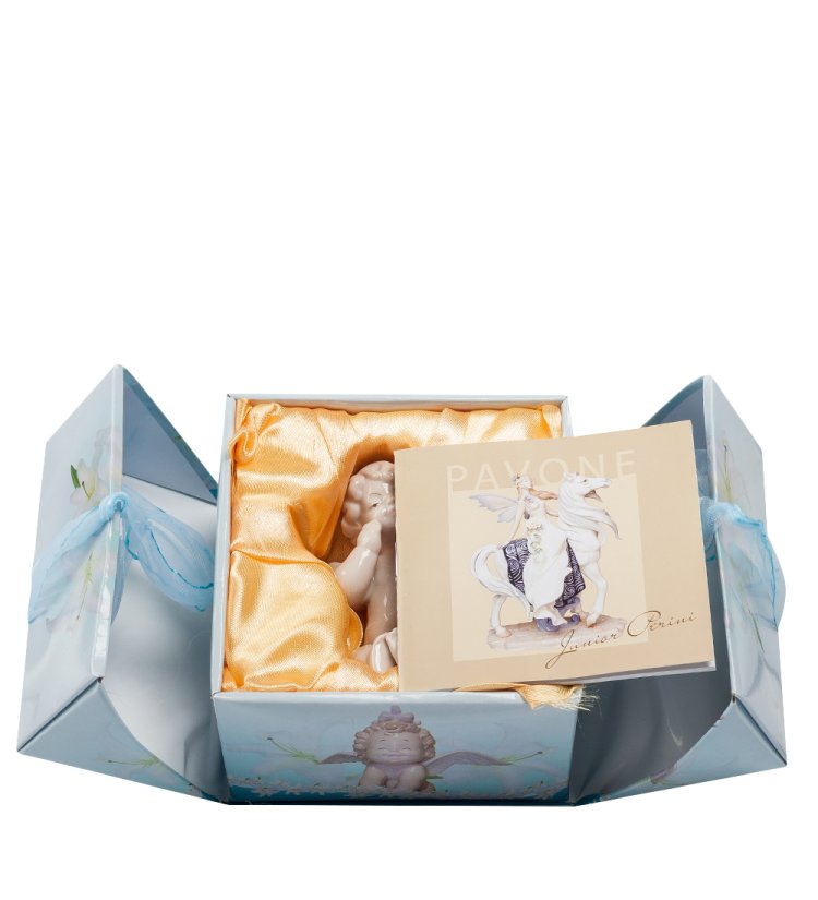 Статуэтка из фарфора Маленький Амурчик Задумчивый Pavone JP-09/ 15, фотография в упаковке