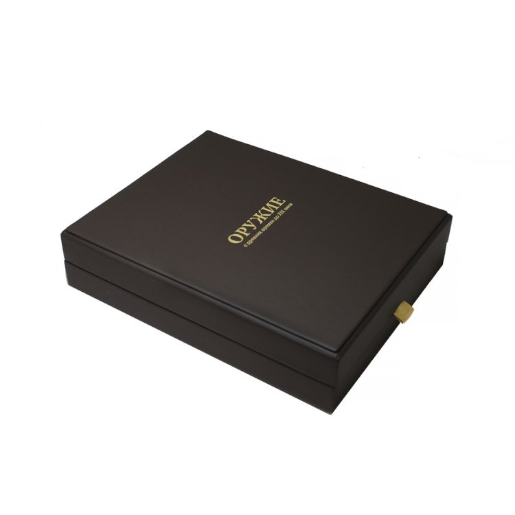 Книга в кожаном переплете Оружие с древних времен до XIX века в коробке - Фон Винклер П. П. BG4922K, фотография коробки