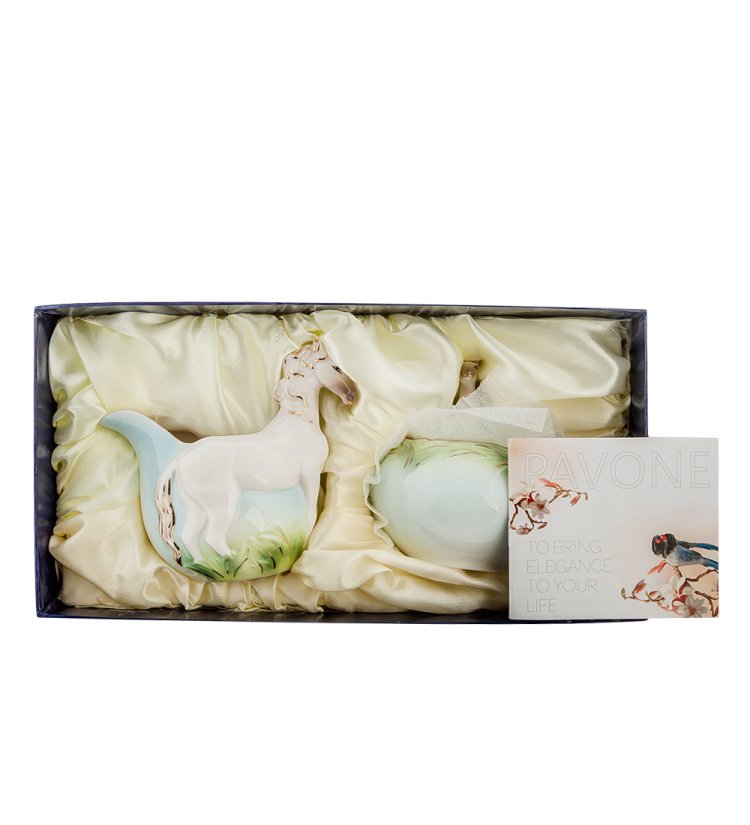 Набор сахарница и молочник из фарфора Лошадь Pavone FM-75/ 2, фотография в упаковке