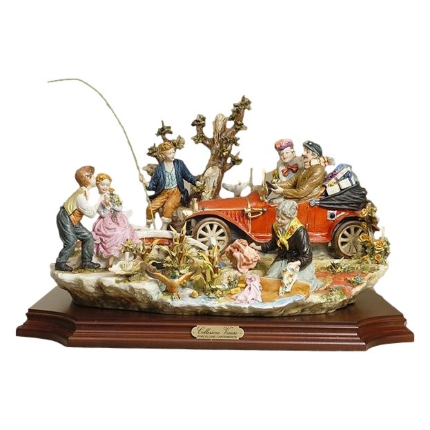 Статуэтка  Прогулка в сельской местности
