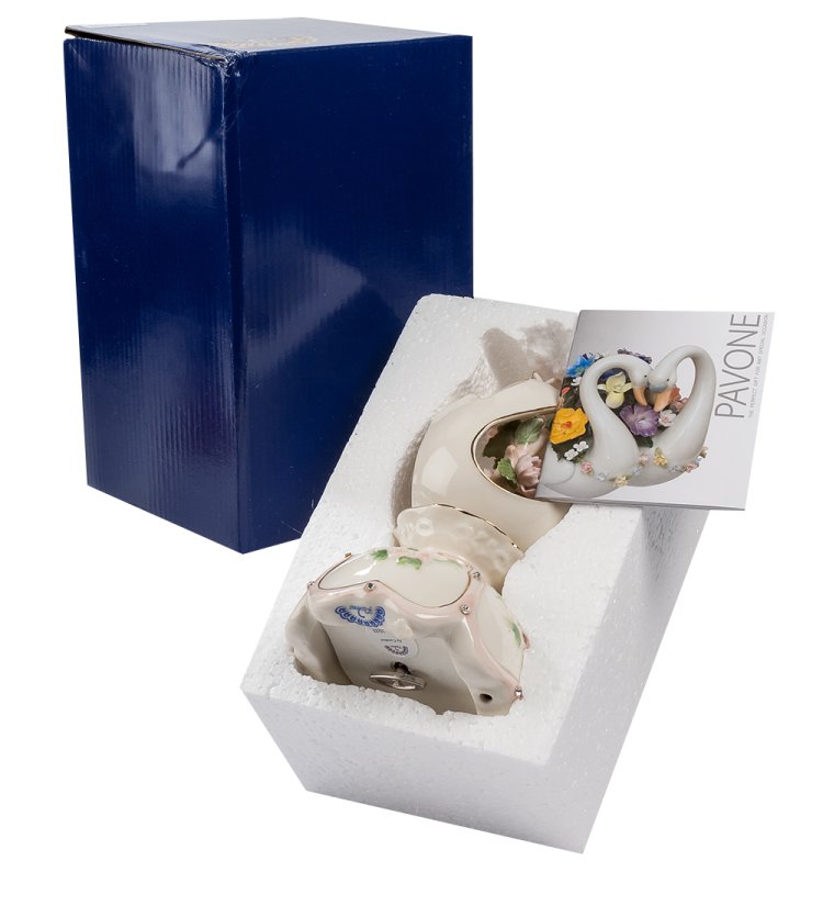 Музыкальная статуэтка из керамики Яйцо желаний Pavone CMS-15/22, фотография в упаковке