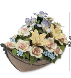 Композиция из керамики Лодка с цветами