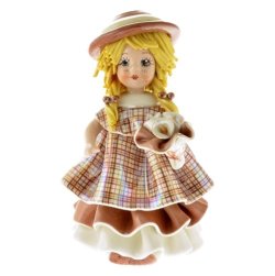 Фарфоровая статуэтка Девочка с букетом