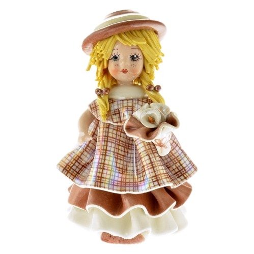 Фарфоровая статуэтка Девочка с букетом