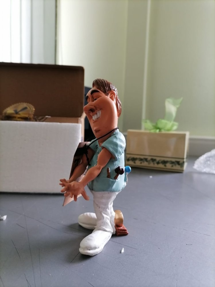 Статуэтка Массажист