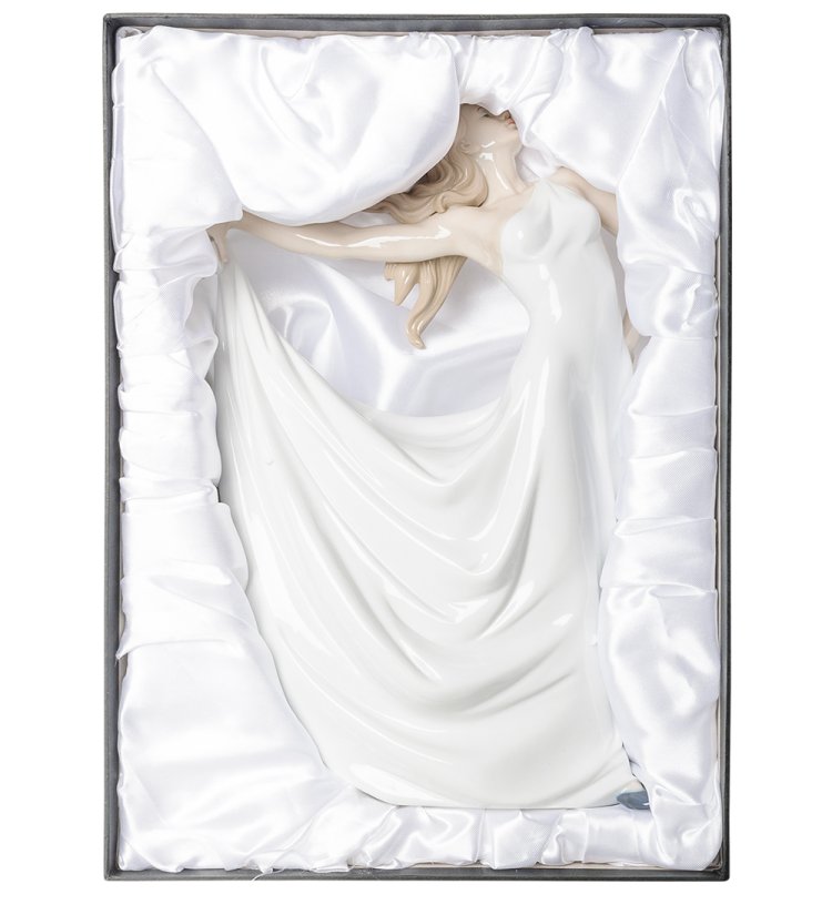 Фарфоровая Статуэтка Танцовщица Valerio Sole VS- 07, фотография в упаковке