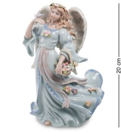 Статуэтка из фарфора Ангел с бабочкой и корзиной цветов