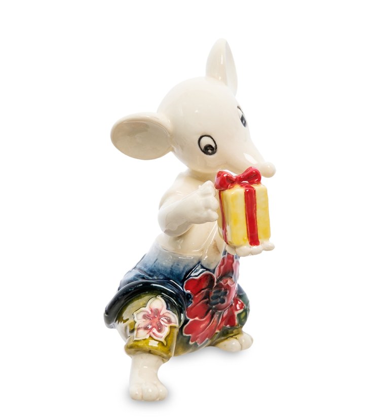Статуэтка из фарфора Мышонок с подарком, цветной Pavone JP-121/18, фотография сбоку
